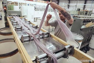没有全自动机器 这家111年的纺纱厂,却是英国纺织业的灯塔