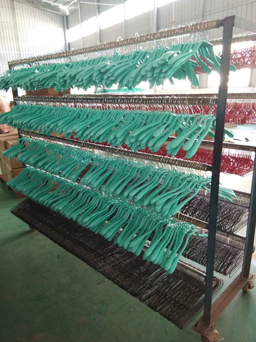 高档实大衣架厂家参加 2021第8届中国 长沙 百货批发市场商品交易会